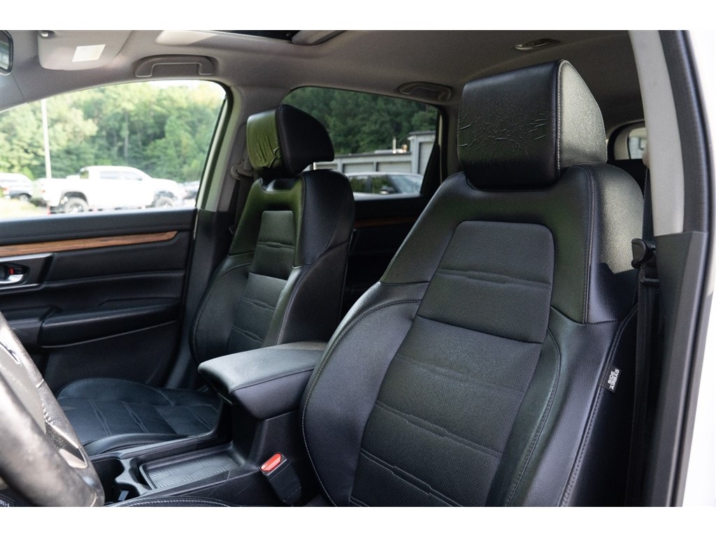 2018 Honda CR-V Touring photo 23