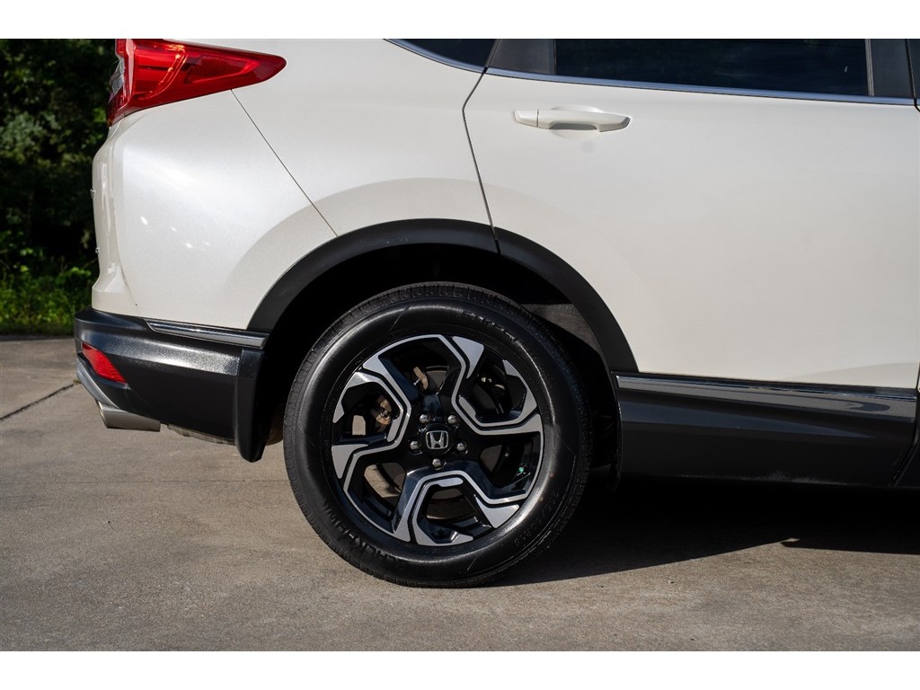 2018 Honda CR-V Touring photo 4