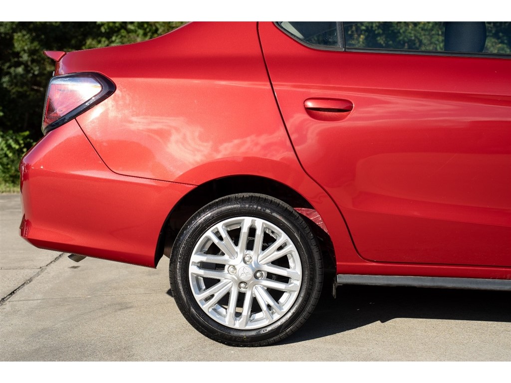 2022 Mitsubishi Mirage G4 SE photo 2