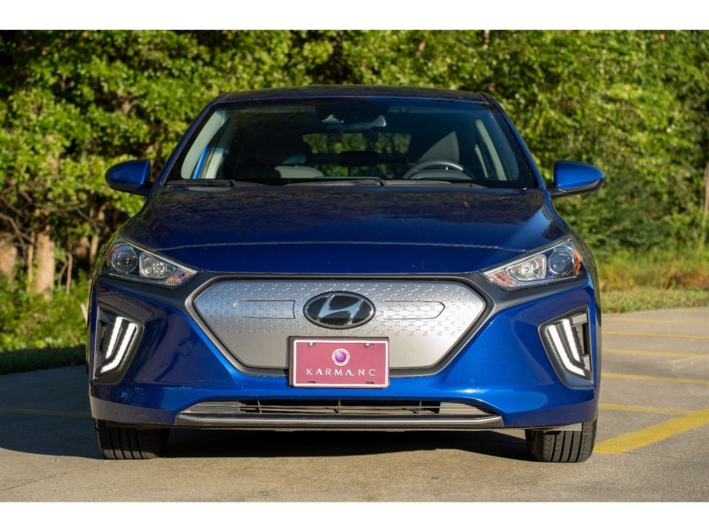 2020 Hyundai Ioniq Electric SE photo 2