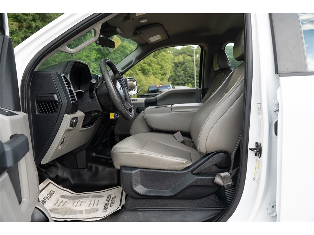 2020 Ford F-150 XL photo 18