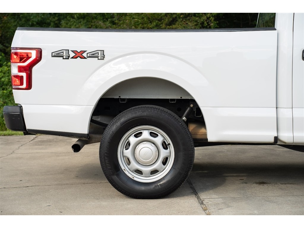 2020 Ford F-150 XL photo 4