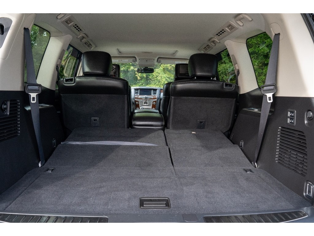 2019 Infiniti QX80 Luxe photo 13