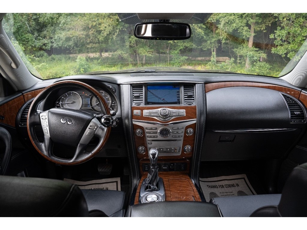 2019 Infiniti QX80 Luxe photo 26