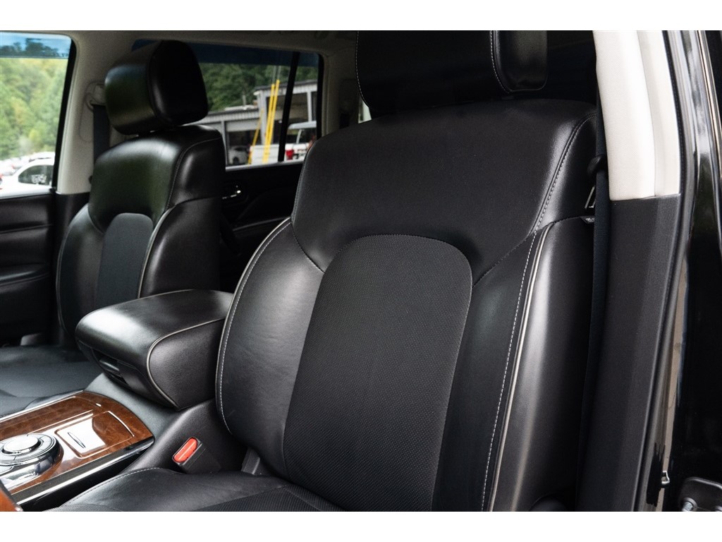2019 Infiniti QX80 Luxe photo 30