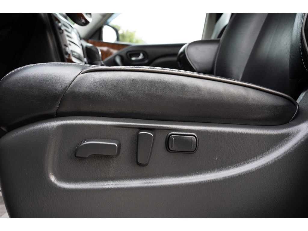 2019 Infiniti QX80 Luxe photo 32