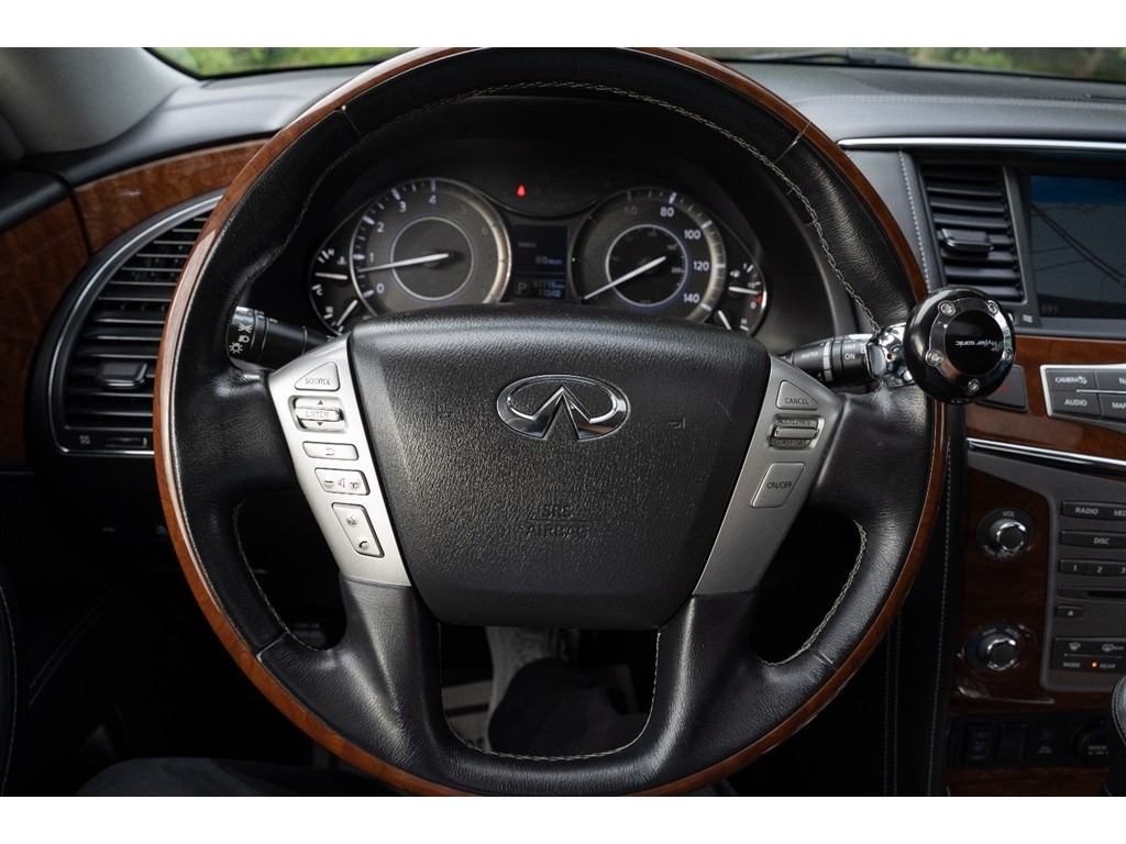 2019 Infiniti QX80 Luxe photo 35