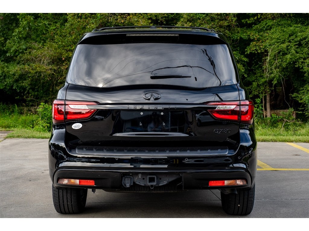 2019 Infiniti QX80 Luxe photo 7