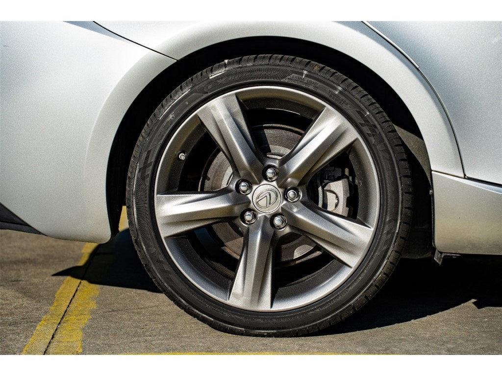 2014 Lexus IS 350 photo 3