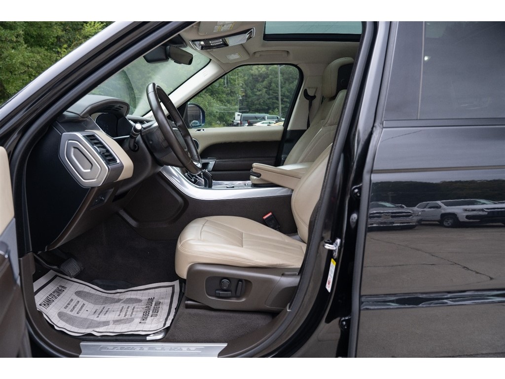 2018 Land Rover Range Rover Sport HSE photo 22