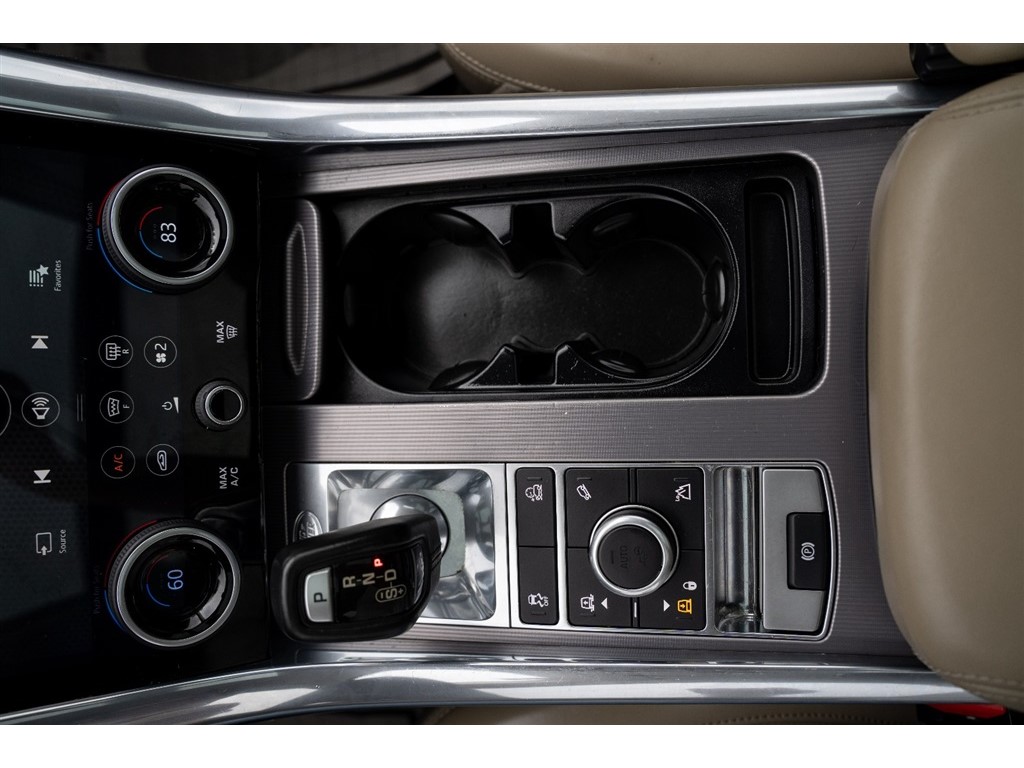 2018 Land Rover Range Rover Sport HSE photo 33