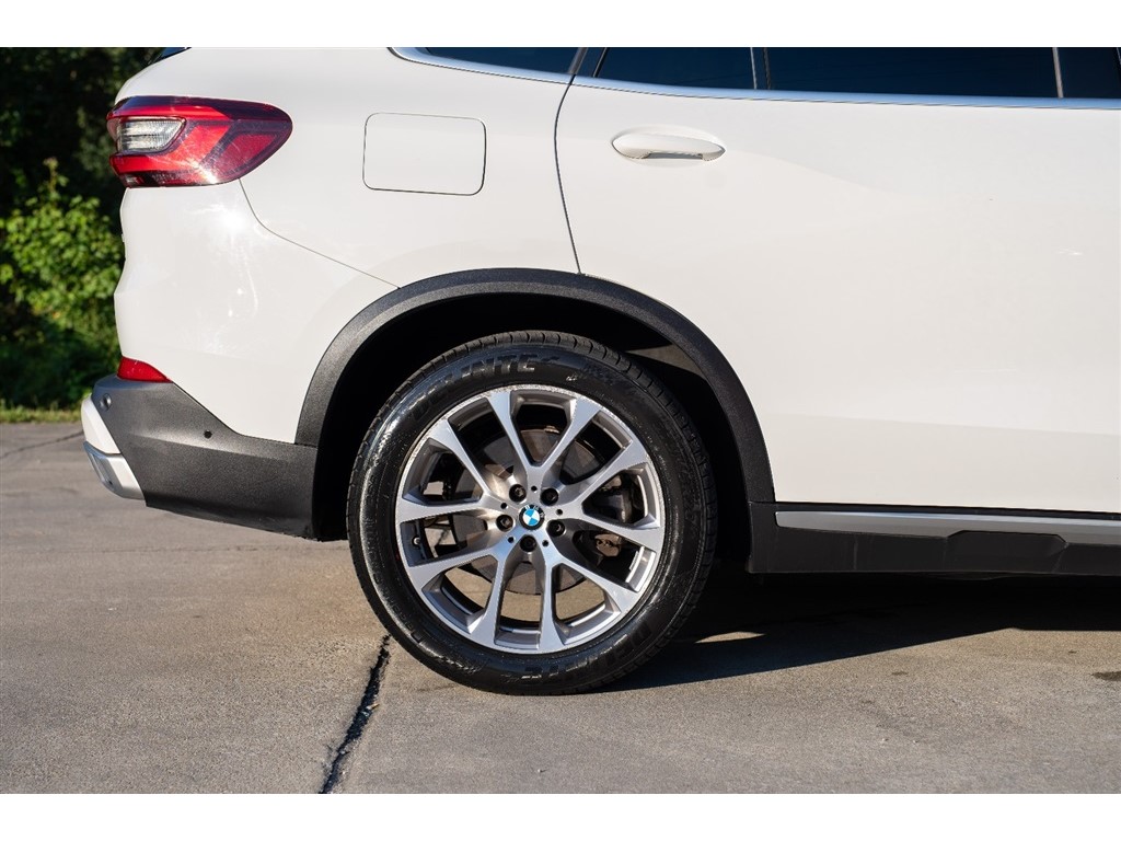 2022 Bmw X5 xDrive40i photo 2