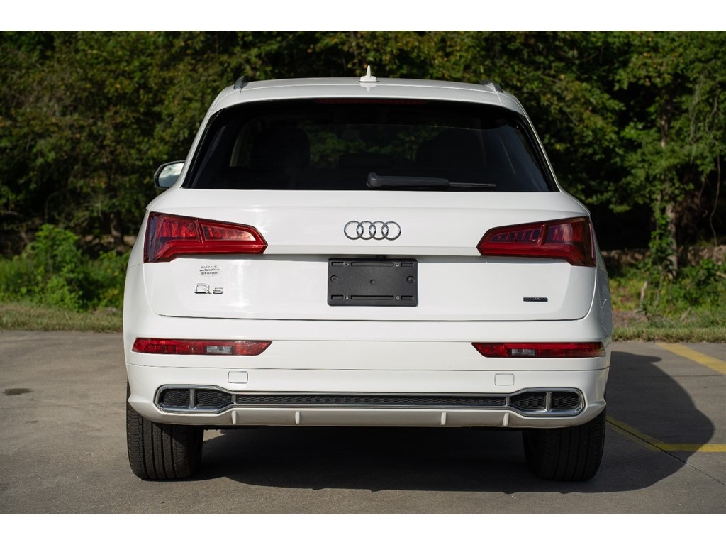 2020 Audi Q5 Premium photo 4