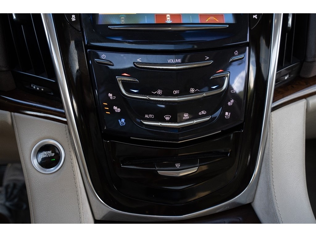 2017 Cadillac Escalade Luxury photo 45