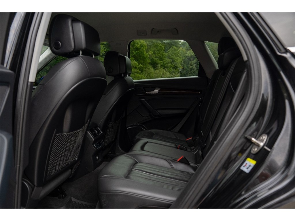 2020 Audi Q5 Premium photo 16
