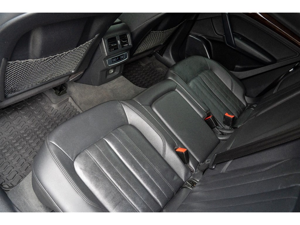 2020 Audi Q5 Premium photo 19
