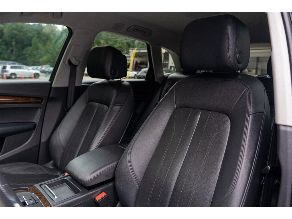 2020 Audi Q5 Premium photo 26