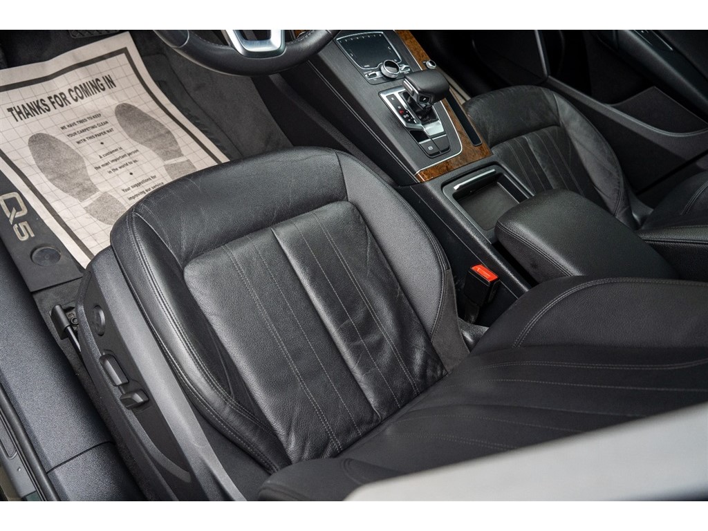 2020 Audi Q5 Premium photo 28