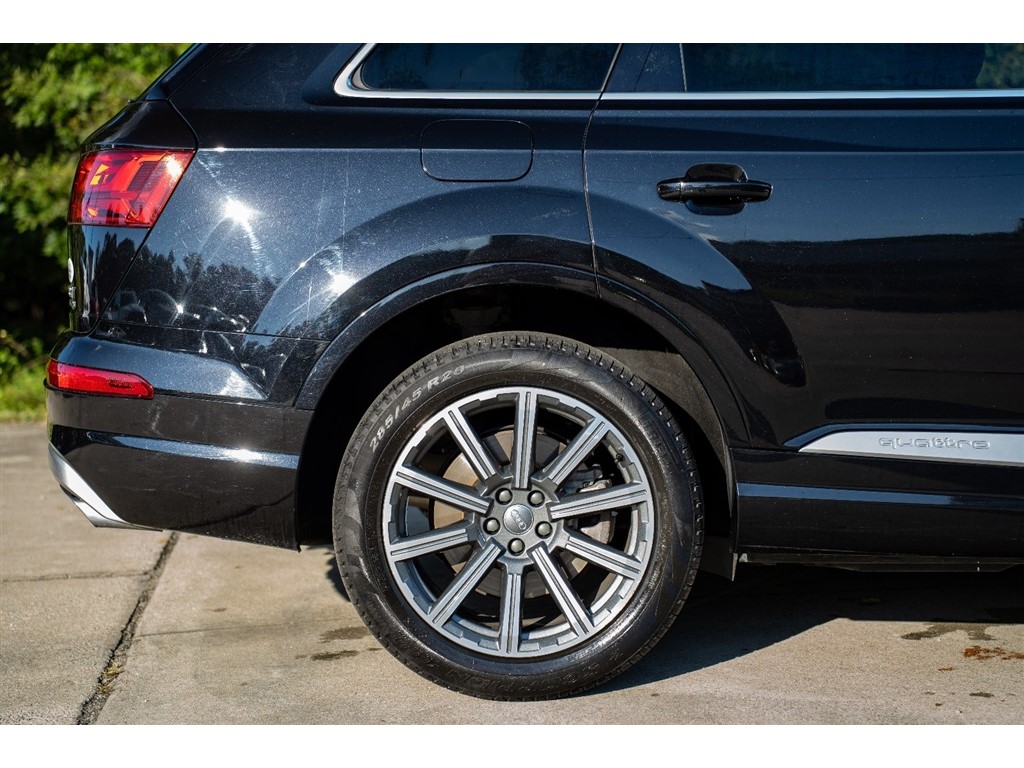 2017 Audi Q7 3.0 Premium Plus photo 4