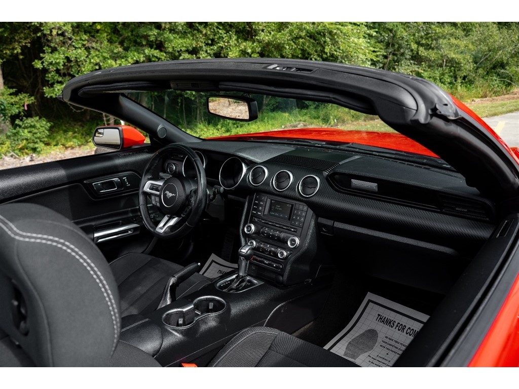 2018 Ford Mustang EcoBoost Convertible photo 12