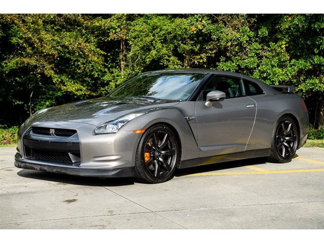Nissan GT-R Premium Coupe in Fuquay-Varina