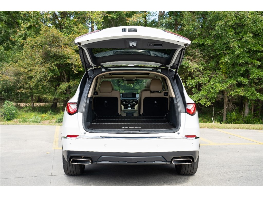 2022 Acura MDX SH-AWD photo 9