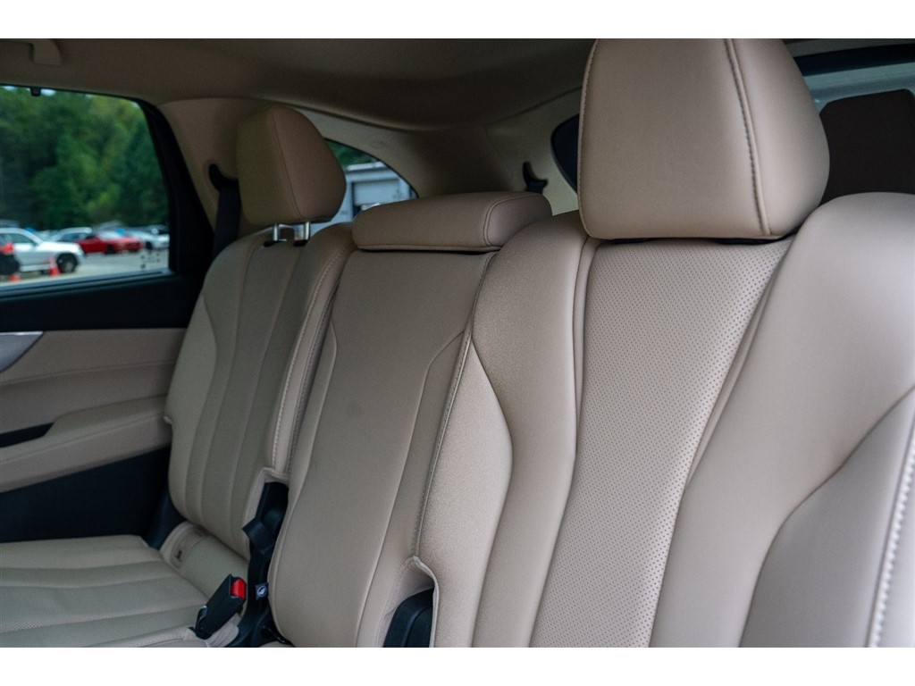 2022 Acura MDX SH-AWD photo 15