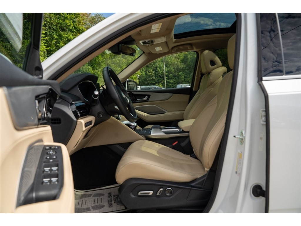 2022 Acura MDX SH-AWD photo 28