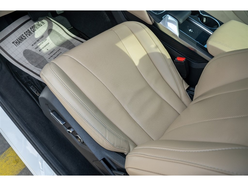 2022 Acura MDX SH-AWD photo 31