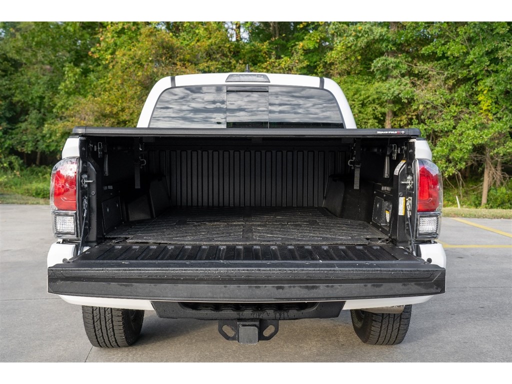 2017 Toyota Tacoma TRD Pro photo 14