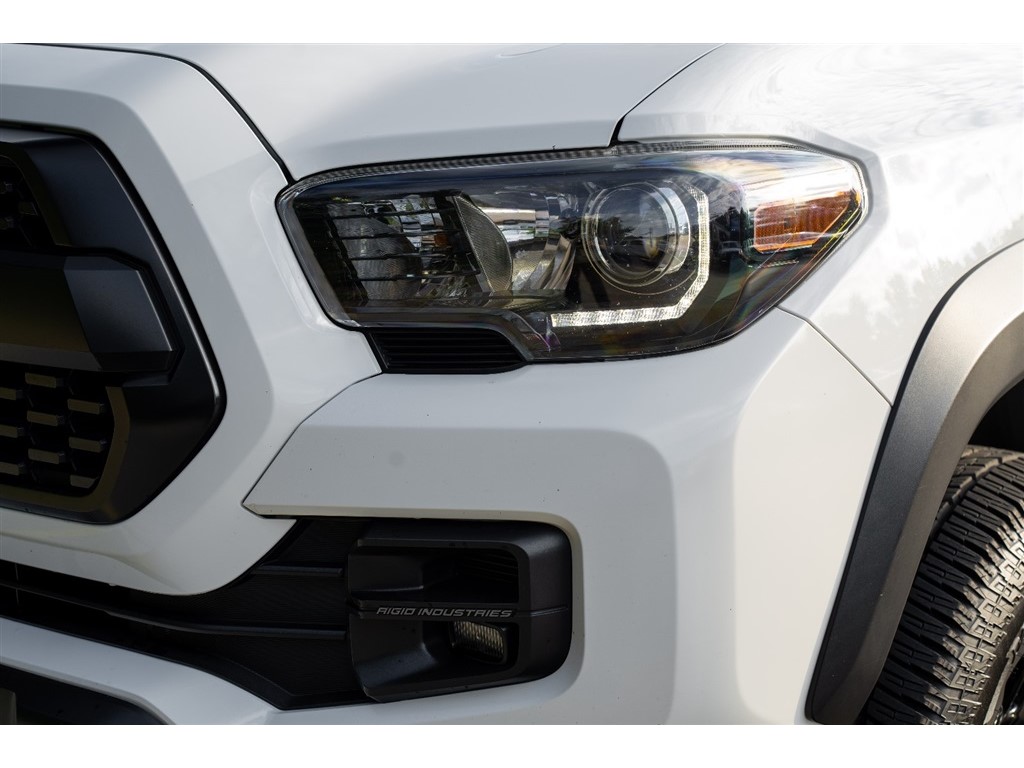 2017 Toyota Tacoma TRD Pro photo 16