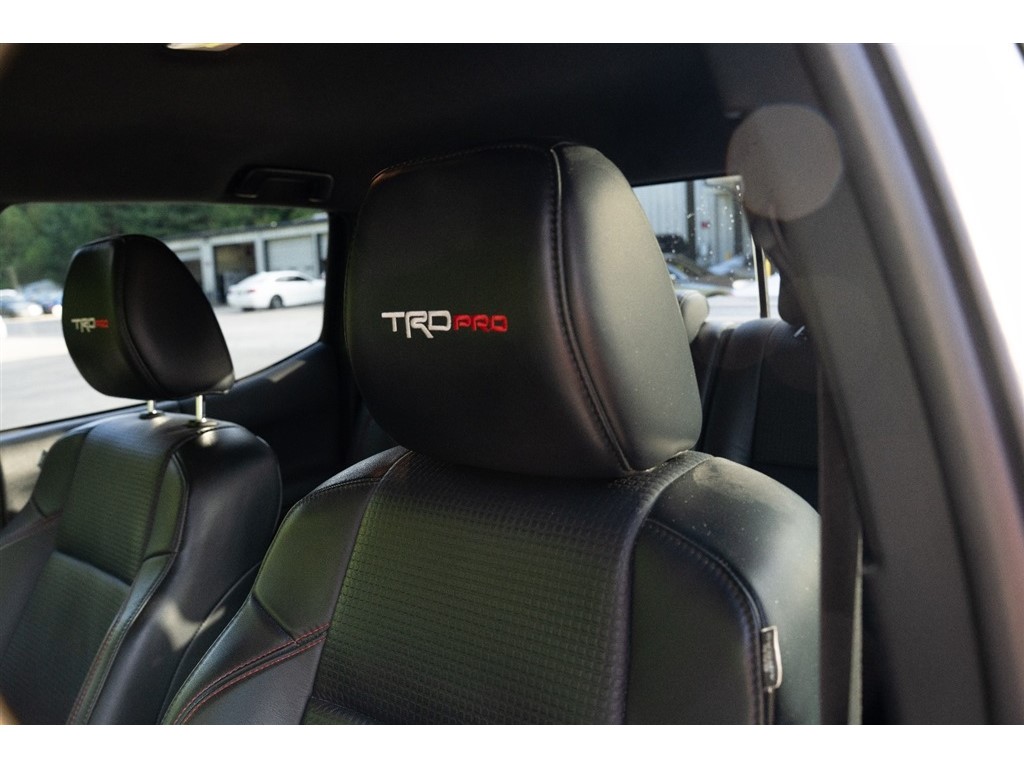 2017 Toyota Tacoma TRD Pro photo 28