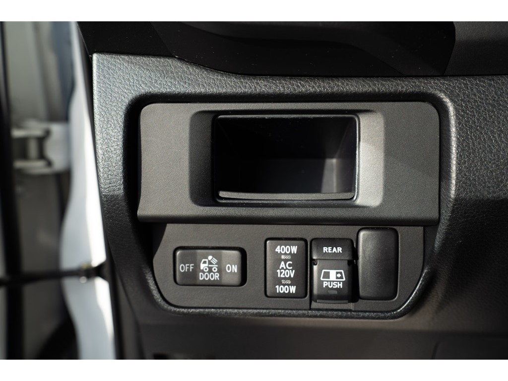 2017 Toyota Tacoma TRD Pro photo 31