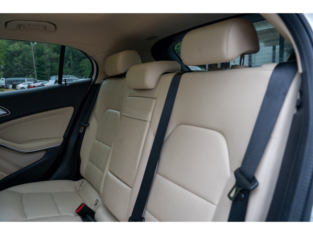 2019 Mercedes Benz GLA 250 4MATIC photo 15