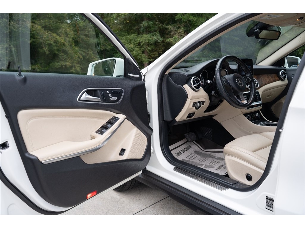 2019 Mercedes Benz GLA 250 4MATIC photo 20