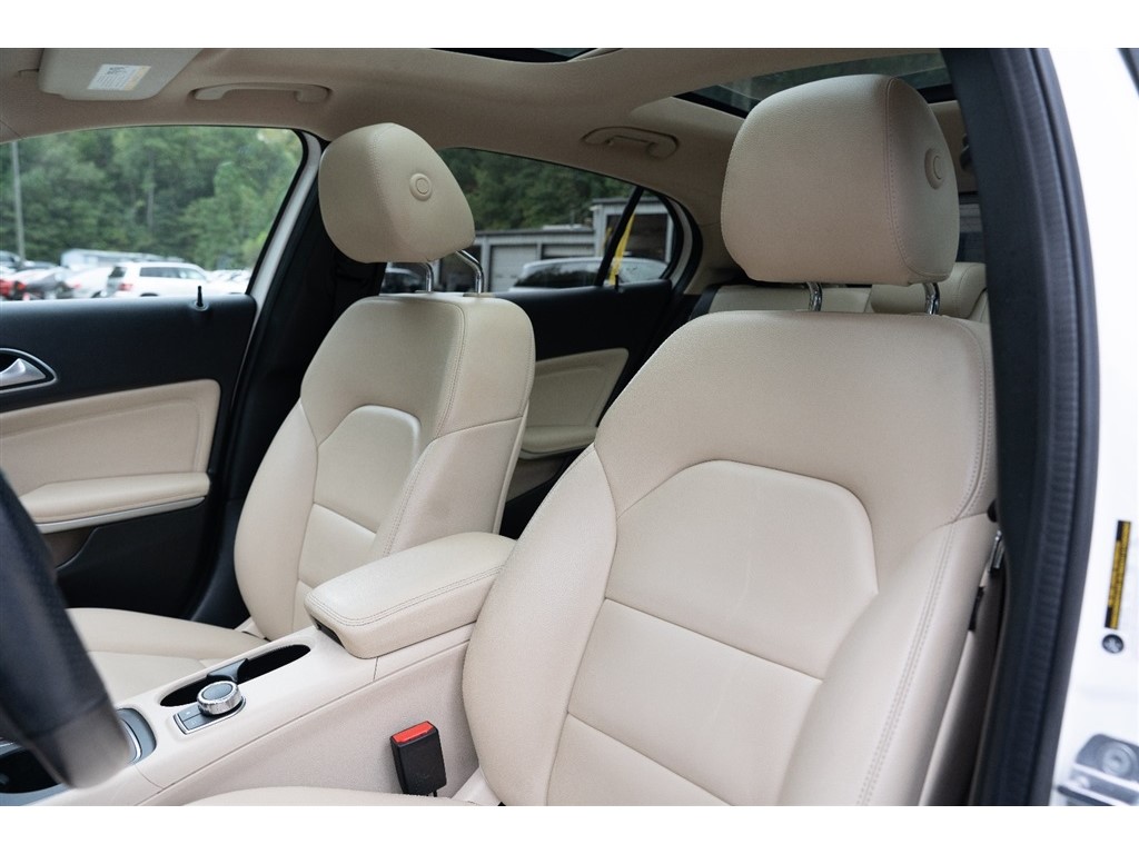 2019 Mercedes Benz GLA 250 4MATIC photo 23