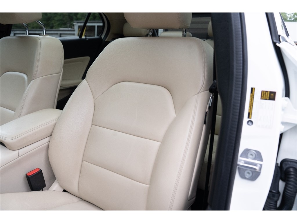 2019 Mercedes Benz GLA 250 4MATIC photo 24