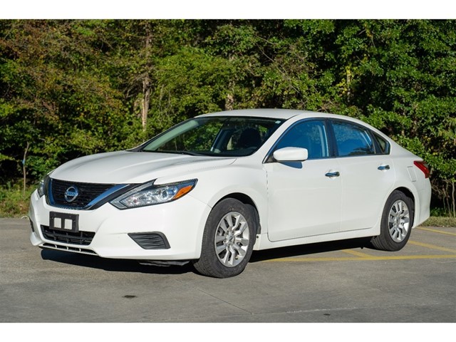 Nissan Altima 2.5 S in Fuquay-Varina