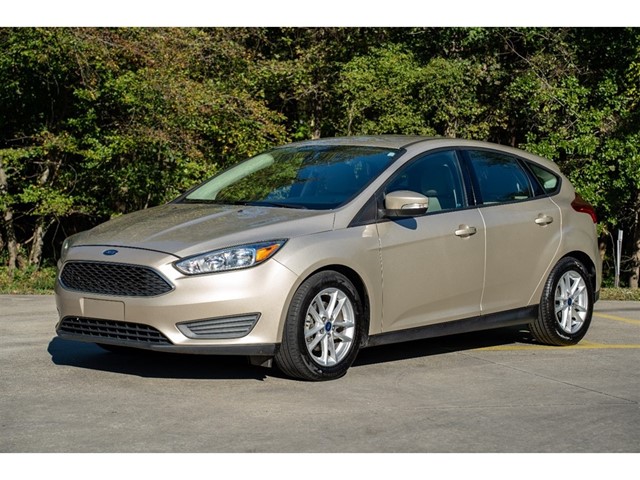 Ford Focus SE in Fuquay-Varina