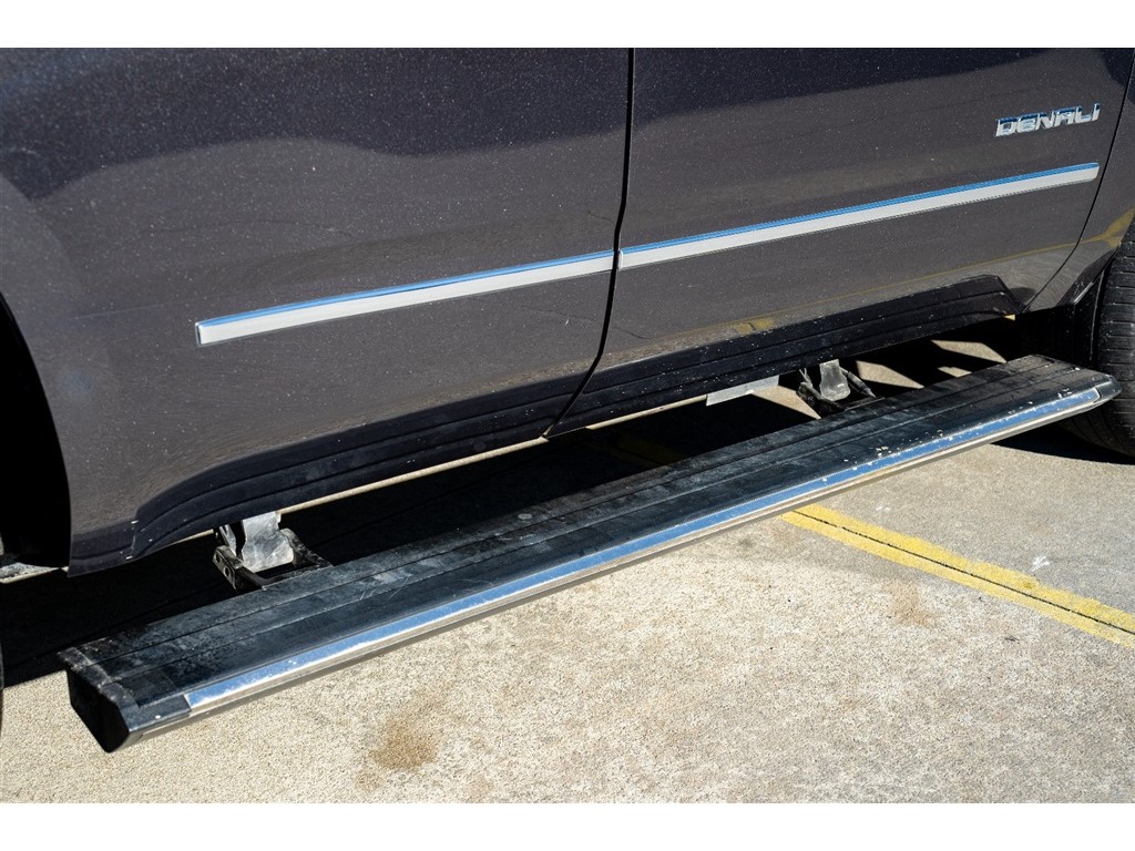 2018 Gmc Yukon Denali photo 3