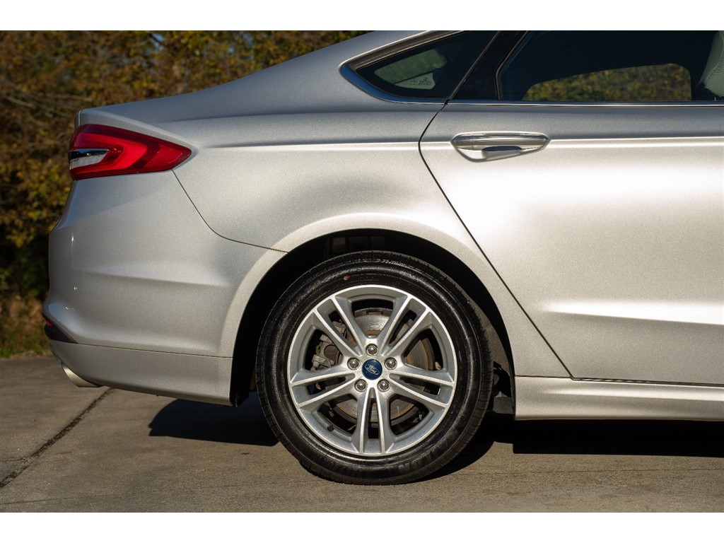 2018 Ford Fusion Hybrid S photo 3