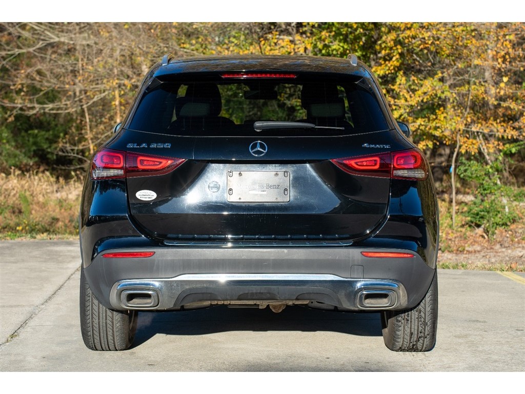 2022 Mercedes Benz GLA 250 4MATIC photo 4