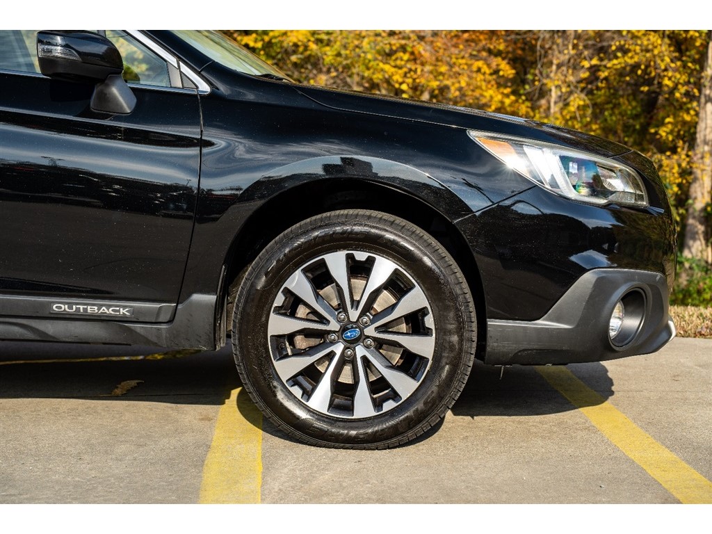 2016 Subaru Outback 2.5i Limited photo 4
