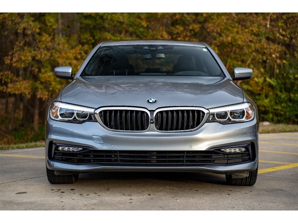 2018 Bmw 530i 5-Series photo 2