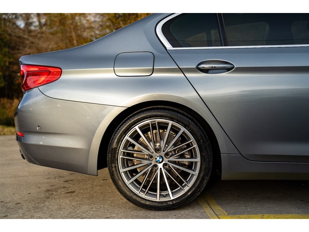 2018 Bmw 530i 5-Series photo 4