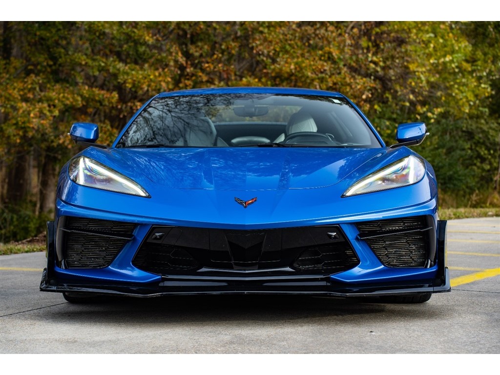 2021 Chevrolet Corvette 2LT Convertible photo 3