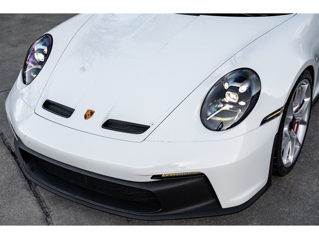 2022 Porsche 911 GT3 Touring photo 3