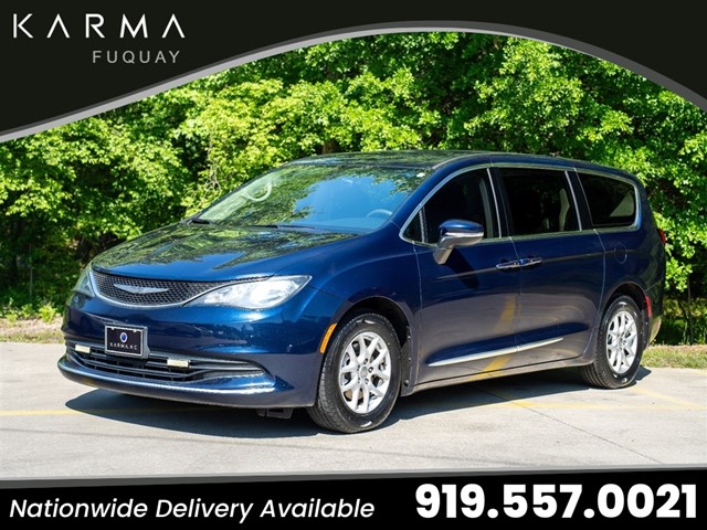 Chrysler Pacifica Touring in Fuquay-Varina