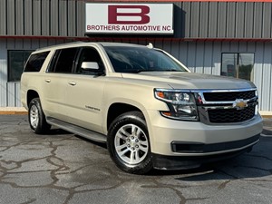 Picture of a 2016 Chevrolet Suburban LT