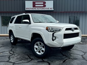 Picture of a 2017 Toyota 4Runner SR5 Premium 4WD